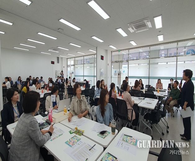 22일, 세종교육정책연구소에서 학교 관리자, 교사, 교육전문직원을 대상으로 하는 1차 ‘미래지향적 장학 숙의 토론회’가 열리고 있다.